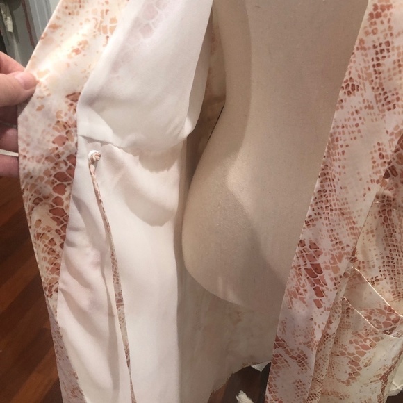 ANTHROPOLOGIE Cupcakes & Cashmere Neptune Spring Snake Print Satin Trench Medium - Picture 4 of 14